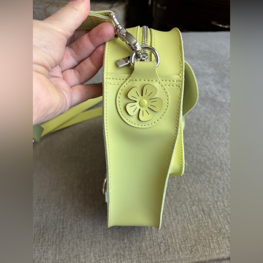 EUC Doc Marten’s Heart Bag - Picture 3 of 16